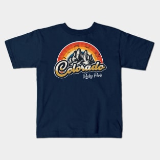 Colorado Tee - Retro Vintage Mountains Nature Hiking Kids T-Shirt